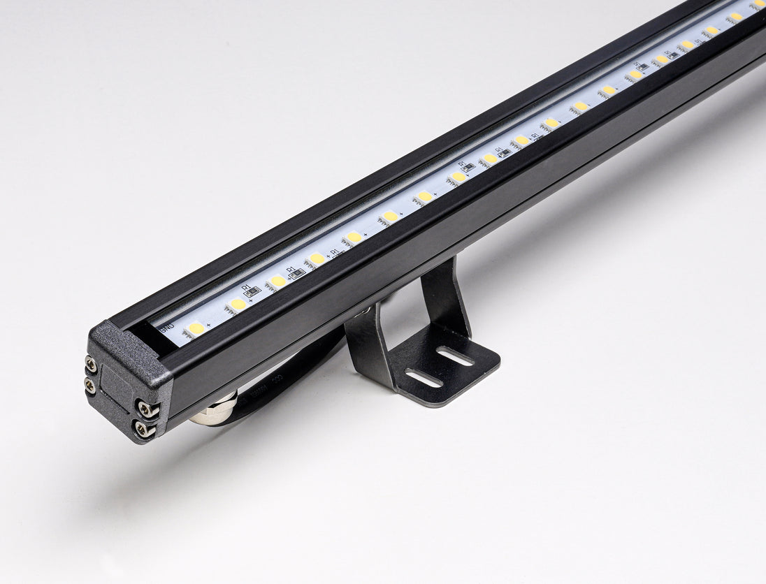 18W/24V LED Wall Washer RGBW3000K 1M - IP66 IK08