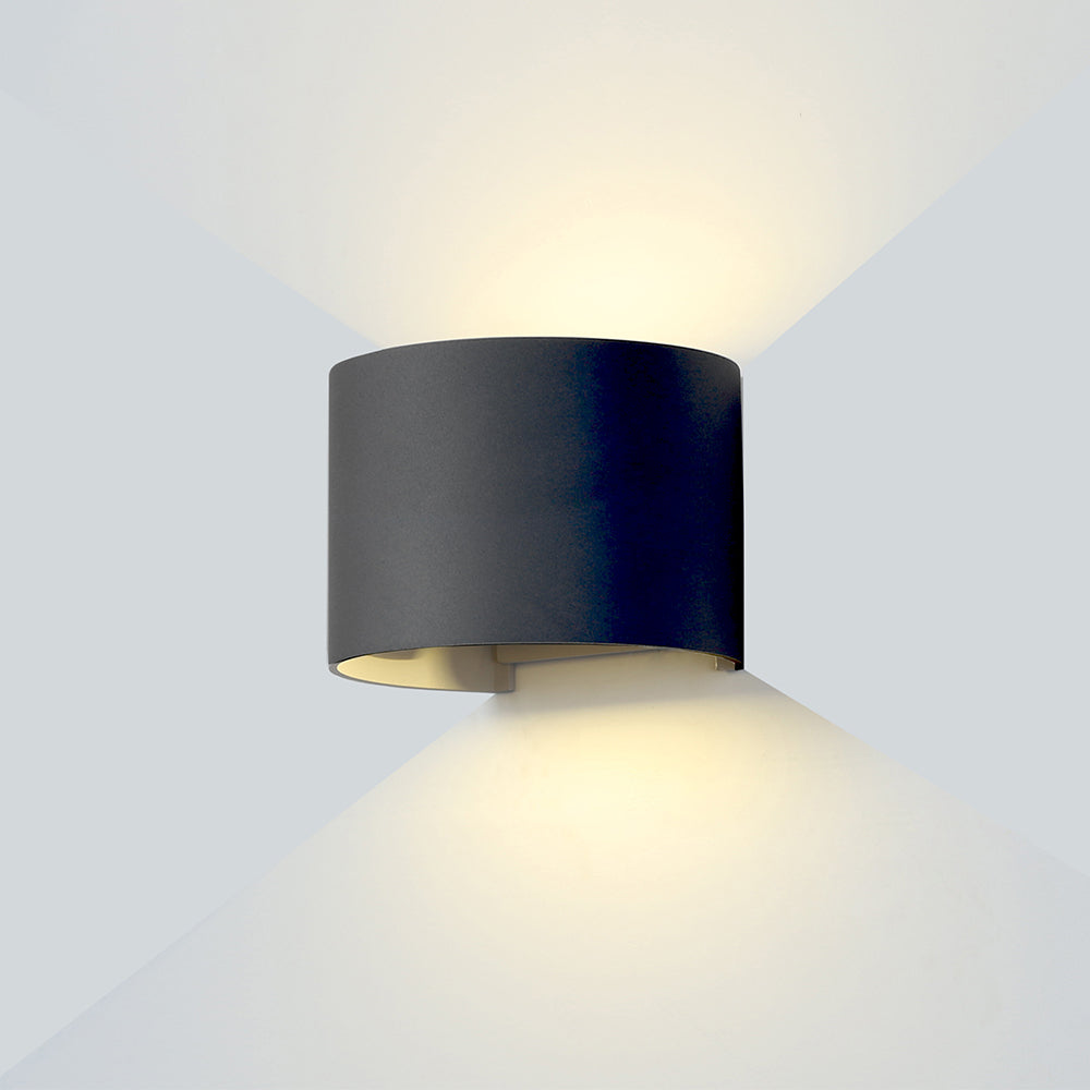 LED Wall Light Black Body Round